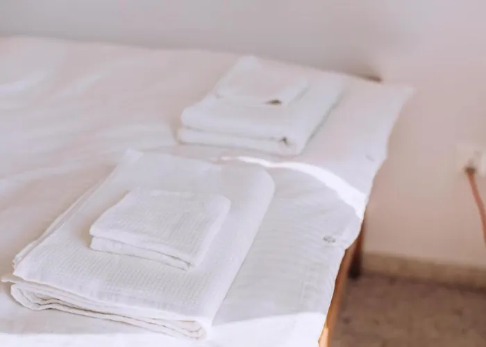 H&o Royal Townhouse In Center