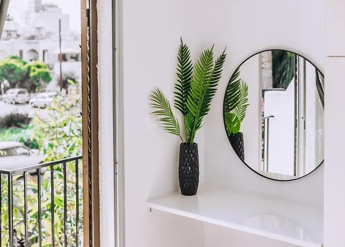 H&o Royal Townhouse In Center *