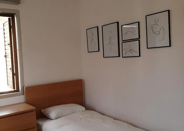 H&o Royal Townhouse In Center * パ フォス