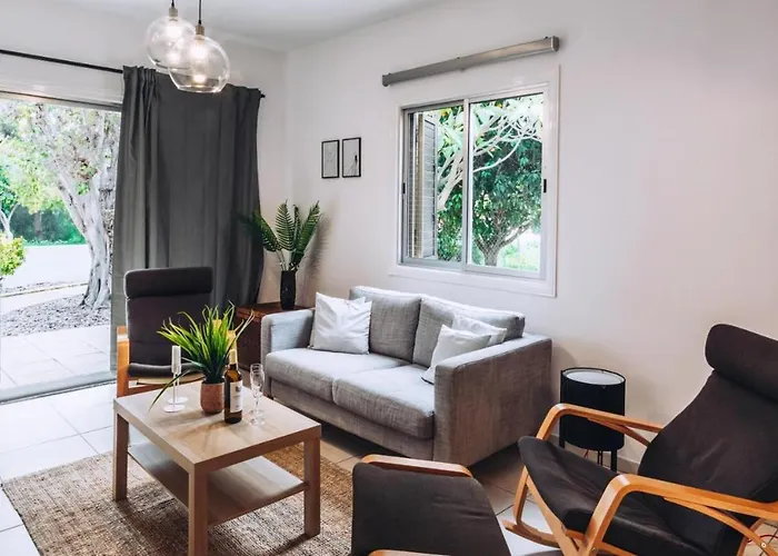 H&o Royal Townhouse In Center パ フォス