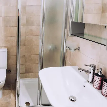 Apartment H&o Royal Townhouse In Center