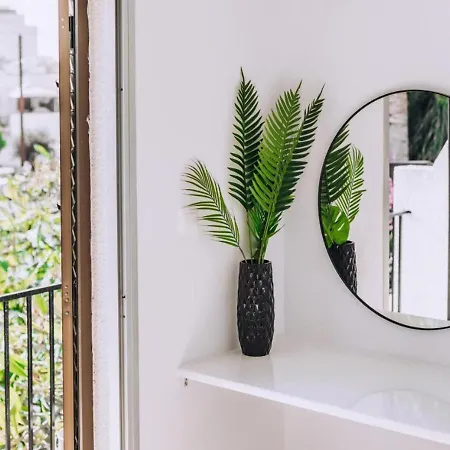 H&o Royal Townhouse In Center *